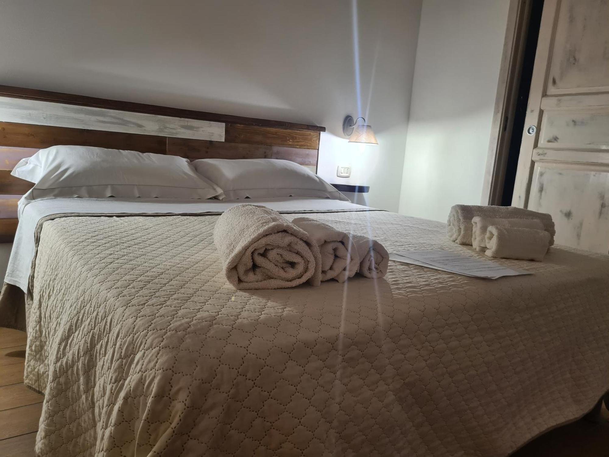 Il Portico Rooms Siniscola Ngoại thất bức ảnh